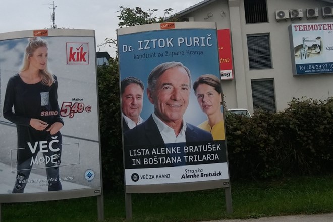 V Kranju so včeraj še bili plakati z imenom liste,  ki bo na volitvah zdaj sodelovala s spremenjenim imenom.