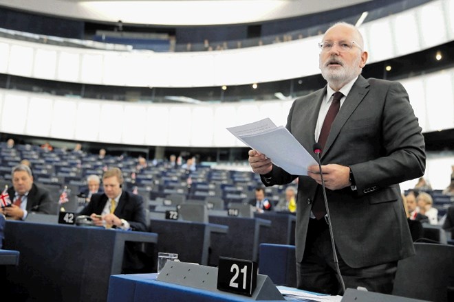 Prvi podpredsednik evropske komisije Frans Timmermans  bi rad stopil še stopničko višje.
