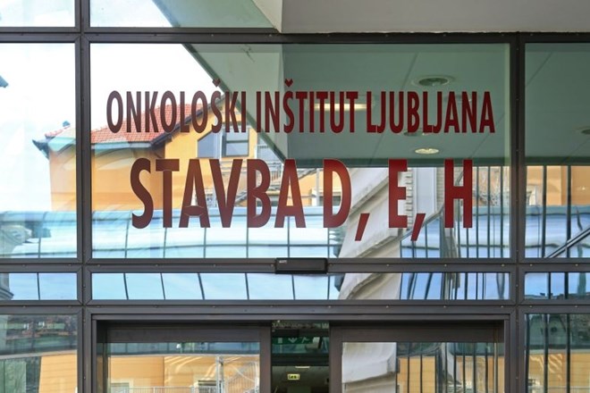 Na zdravstveni blagajni so upoštevali mnenje strokovnjakov ljubljanskega Onkološkega inštituta in UKC Maribor, da možnosti...