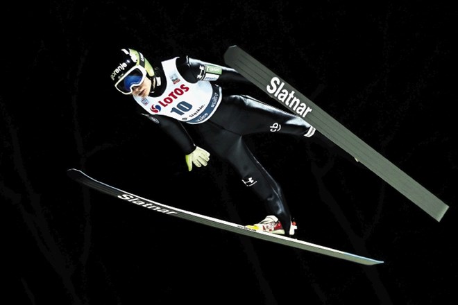 V kvalifikacijah je bil od slovenskih skakalcev najuspešnejši Anže Lanišek na 13. mestu.
