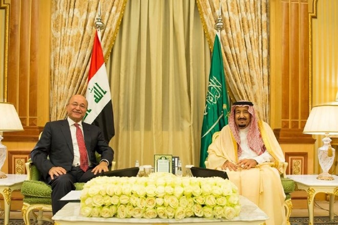 Iraški predsednik v Rijadu o krepitvi odnosov in dogajanju v regiji