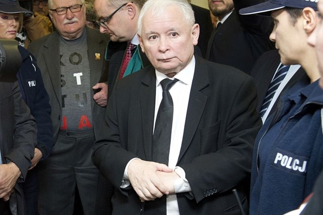 Predsednik PiS Jaroslaw  Kaczynski je po odločitvi sodišča EU  napovedoval pritožbo, ki pa ni možna.