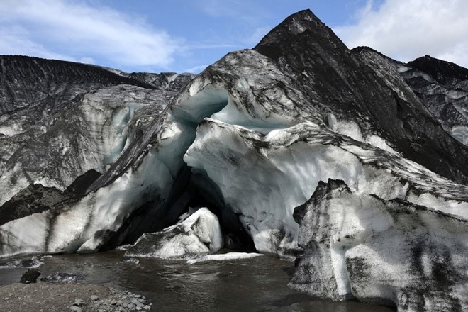 Na islandskem ledeniku se sprosti do 41 ton metana dnevno