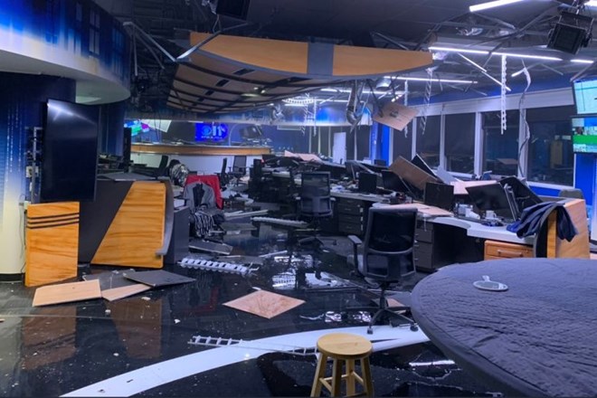 Potres je prizadel tudi prostore televizijske postaje KTVA.