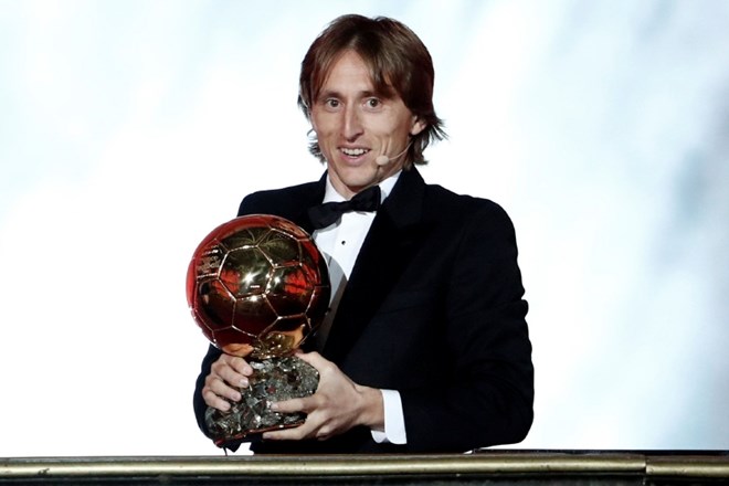 Luka Modrić je postal 44. nogometaš z zlato žogo, ki po izboru tednika France Football simbolizira najboljšega nogometaša v...