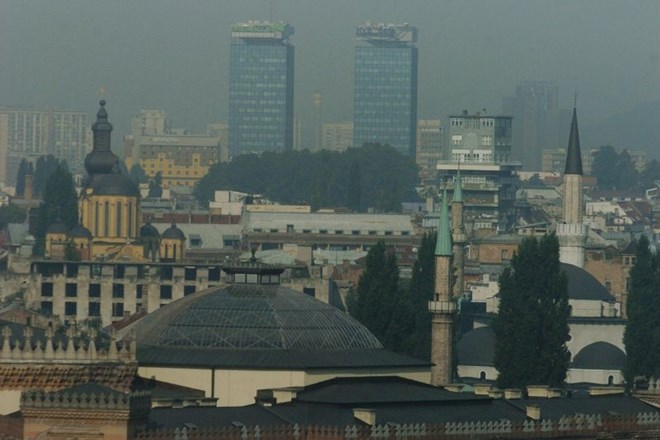Sarajevo po onesnaženosti pred indijsko prestolnico New Delhi.