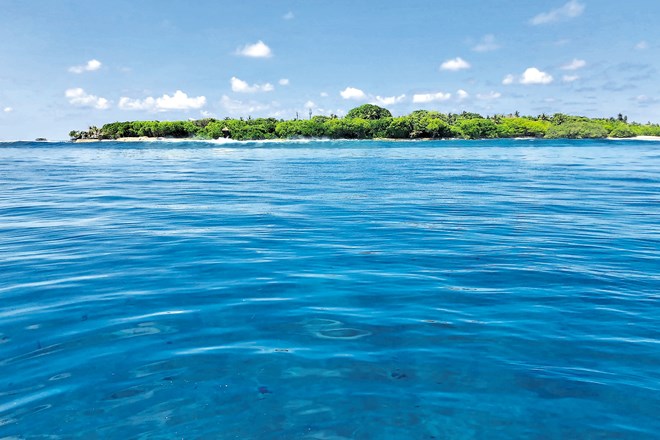 Le tristo od 1200 maldivijskih otokov je naseljenih. osebni arhiv Nataše Gobec Rajgelj