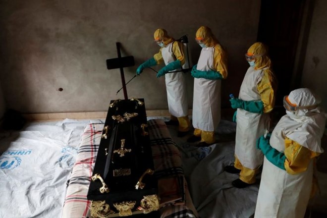 Ebola je v DR Kongo od avgusta ubila že 273 ljudi. Fotografija je simbolična.