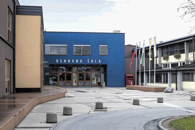 Osnovna šola na Brezovici bo predvidoma do začetka prihodnjega šolskega leta dobila prizidek.