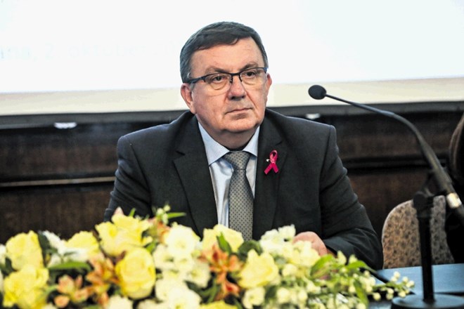 Minister Samo Fakin bo upravljanje bolnišnic spreminjal prioritetno.