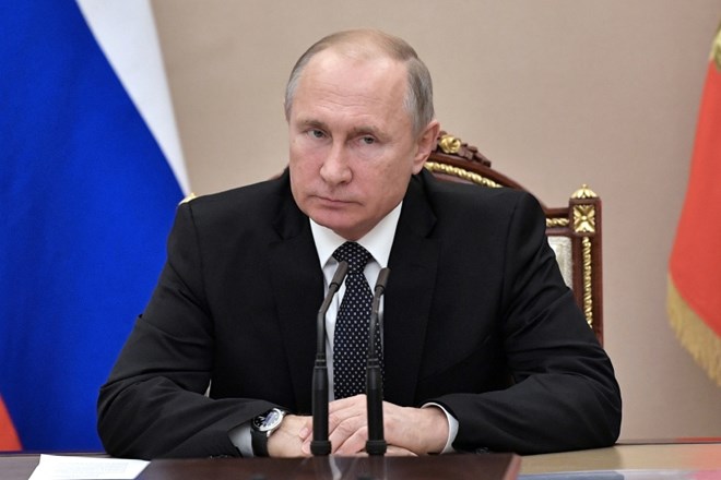 Vladimir Putin se je z novinarji tudi letos zadržal štiri ure. AP