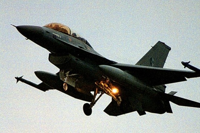 Zaradi suma korupcije ameriške kongresnike pozvali k preiskavi prodaje letal F-16 Hrvaški