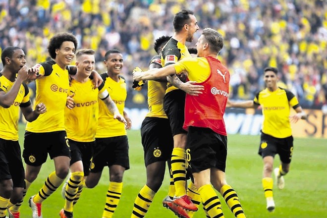 Za nogometaši Borussie Dortmund je druga najuspešnejša polovica sezone v njihovi skoraj 110-letni zgodovini.
