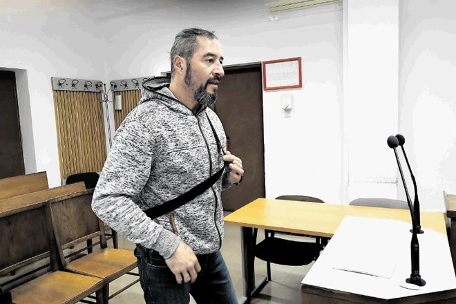 Roman Stunković se mora zaradi velike tatvine zagovarjati na celjskem sodišču, pred hrvaškim pravosodjem, ki ga dolži...