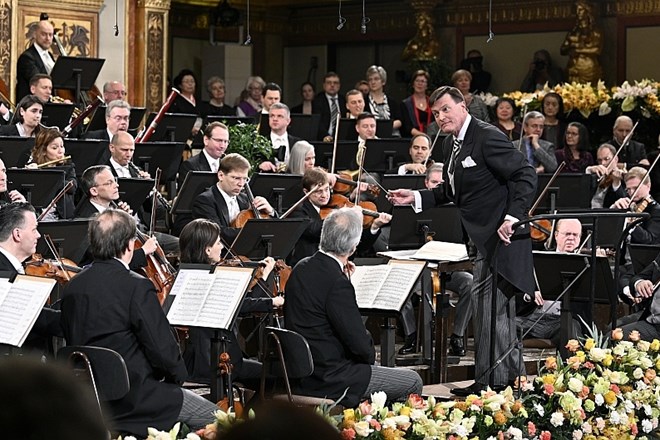 Prvi novoletni koncert s Straussovo glasbo so Dunajski filharmoniki izvedli na silvestrovo leta 1939, na prvi dan novega leta...