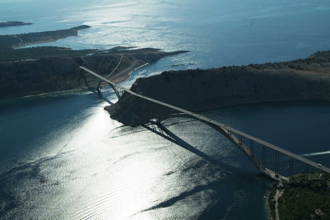 Na Hrvaškem prizadevanja za ukinitev mostnine na Krk