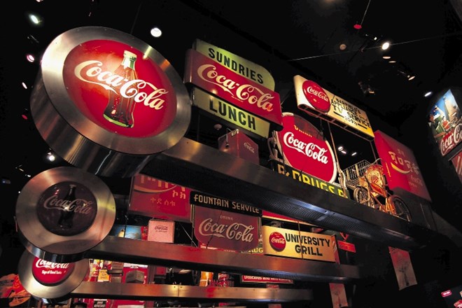 Muzej v Atlanti, imenovan Svet Coca-Cole,  je predvsem zbirka njihovih najbolj uspešnih marketinških artiklov, od svetlobnih...
