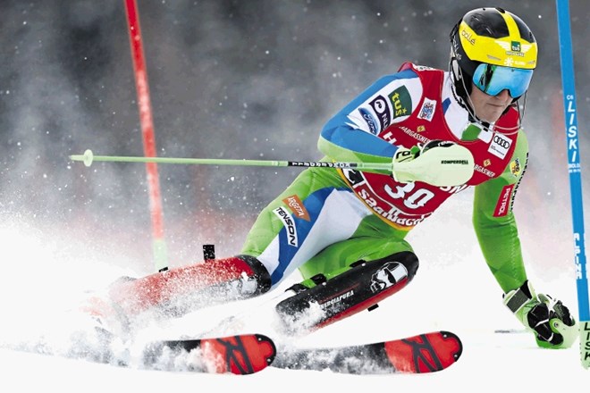 Štefan Hadalin bo imel jutri na alpski kombinaciji in v nedeljo na slalomu v Wengnu priložnost, da potrdi dobro...