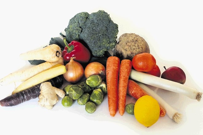 Glavna dejavnika slabšanja kakovosti svežega sadja in zelenjave  sta dihanje in tvorba plina etena.