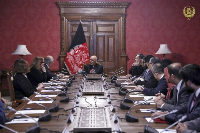 Afganistanski predsednik Ašraf Gani je danes talibane pozval k resnim pogovorom z vlado v Kabulu.