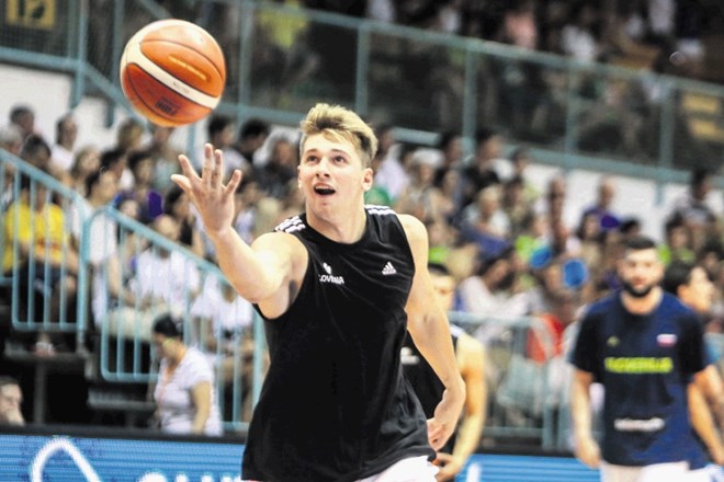 Mladi slovenski košarkar Luka Dončić.