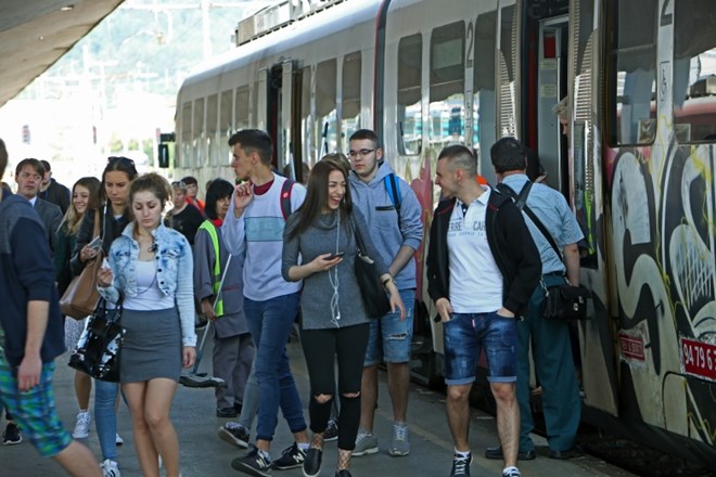 Slovenske železnice nakup vozovnic omogočile prek mobilne aplikacije