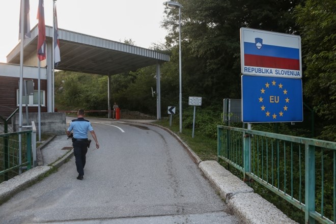 Državna meja med Hrvaško in Slovenijo.