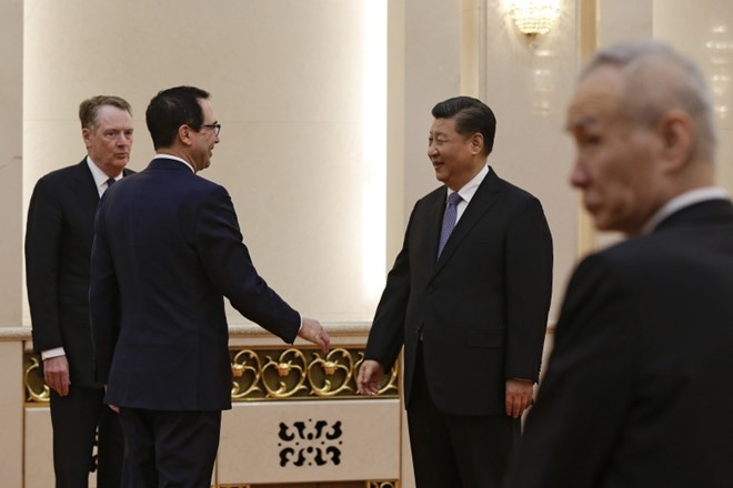 V Pekingu sta bila v zadnjih dveh dneh tudi ameriški finančni minister Steven Mnuchin in glavni trgovinski pogajalec ZDA...