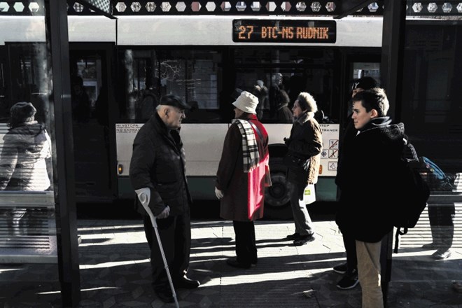Občina s 1. aprilom načrtuje podražitev vozovnice za eno vožnjo z avtobusi LPP in uvedbo novih letnih vozovnic. O spremembah...
