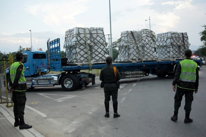 Nova pošiljka ameriške pomoči za Venezuelo prispela v Kolumbijo 