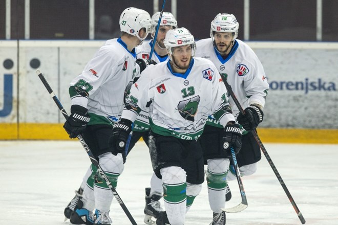 Hokejisti Olimpije nadaljujejo zmagoviti pohod v alpski ligi.