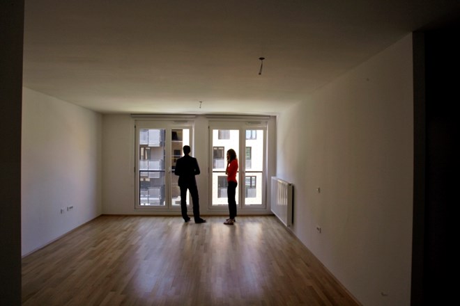 Januarja manj gradbenih dovoljenj za nova stanovanja