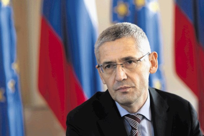 Viceguverner Jožef Bradeško je prepričan, da Banka Slovenije ne more plačati morebitne odškodnine za izbris imetnikov...