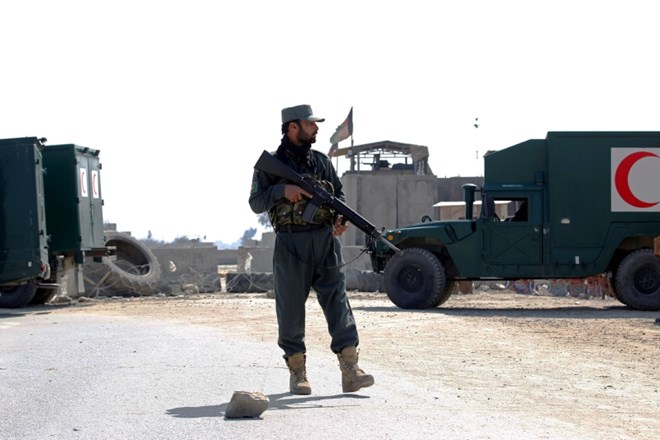 V napadu na gradbeno podjetje v Afganistanu več kot 20 mrtvih