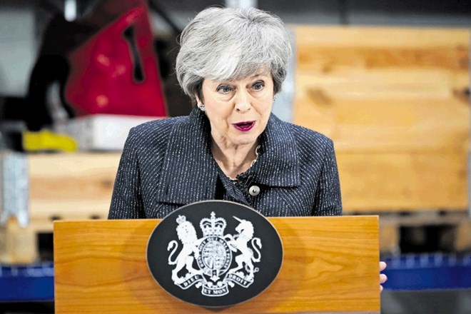 Britanska premierka Theresa May je v govoru delavcem v grofiji Lincolnshire v resnici govorila britanskim poslancem in...