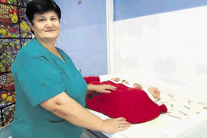 Nada Stošić ima kot babica za seboj okoli 22.000 porodov.