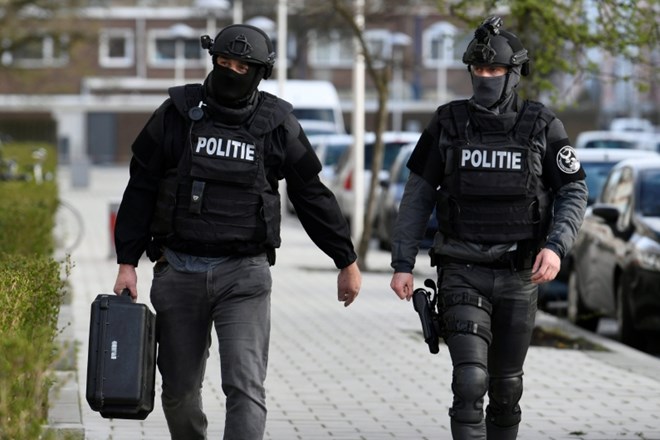 Po streljanju v Utrechtu trije pridržani, motivi še neznani