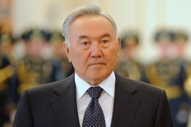Kazahstanski predsednik Nursultan Nazarbajev je danes presenetljivo sporočil, da po 29 letih na oblasti odstopa s položaja.