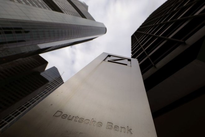 Deutsche bank se je v preteklosti  zapletla v številne slabe posle, ki so jo stali  več milijard evrov izgub. Lani je imela...