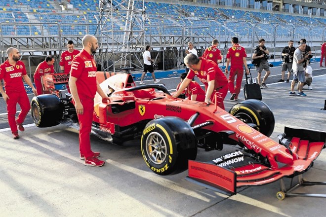 Ekipi Ferrari steza v Bahrajnu zelo ustreza.