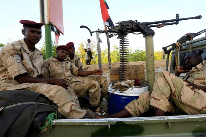 Zaradi vojaškega udara Sudanu grozi izključitev iz Afriške unije.