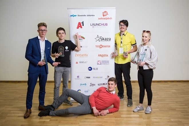 Nagrajenci so hvaležni sponzorjem, ker so jim omogočili potovanje s Startup Trainom in jim pripravili nagrade.