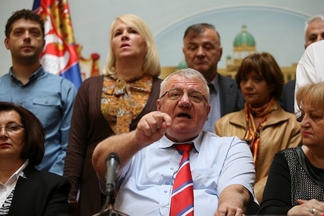 Poslancema radikalne stranke Vojislava Šešlja bodo sodili v Haagu.