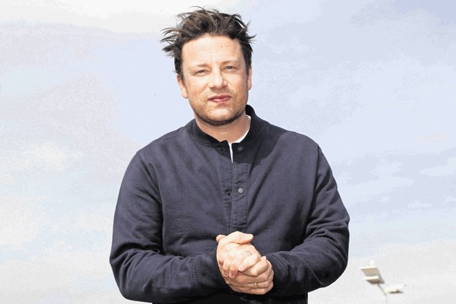 Jamie Oliver je za svoje restavracije, ki so poslovale z izgubo, že nekaj časa iskal kupca.