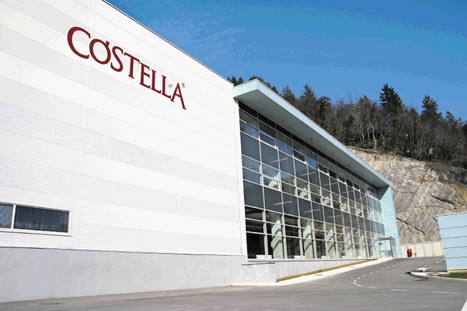 Če bi kot osnovo za izračun globe zaradi neprijavljenega lastništva Costelle  upoštevali nekaj milijard evrov letnih...