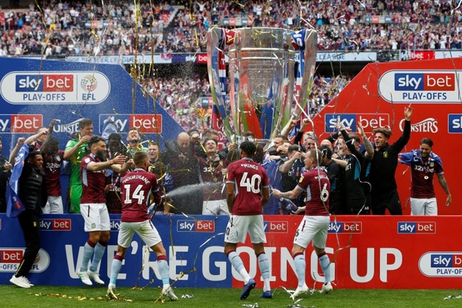 Aston Villa spet med elito
