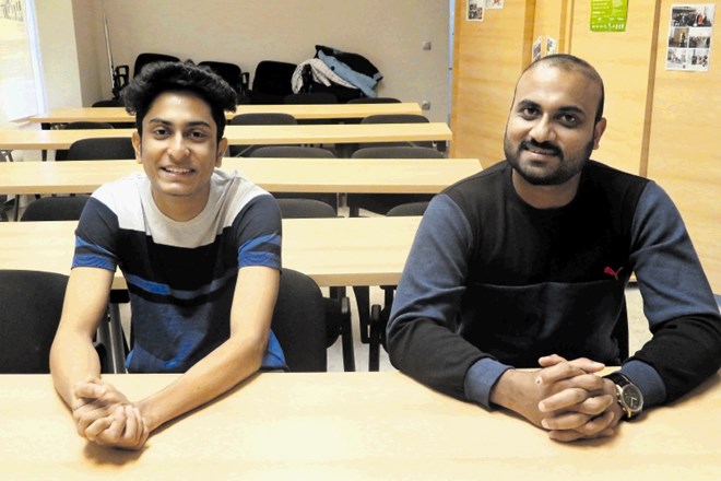 Sona Shaji (levo) si želi po treh letih študija in diplomi nadaljevati z magistrskim študijem, Alsy Abdulsalam, ki je...