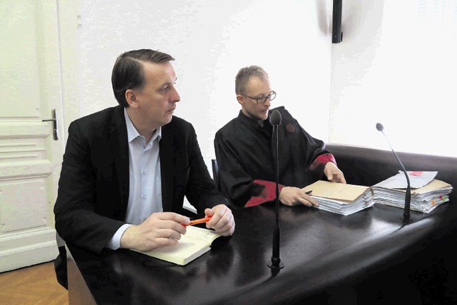 Obtoženi Marko Kovačič in njegov zagovornik Sandi Vukovič iz Odvetniške pisarne Zečević