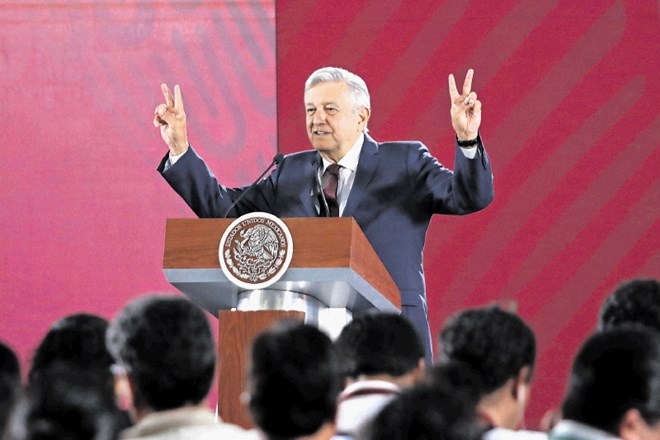 Mehiški predsednik Andres Manuel Lopez Obrador meni, da mora Mehika ustaviti migracijski val in pomagati ZDA, vendar brez...
