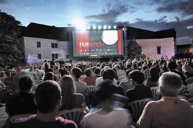 Število obiskovalcev slovenskih kinodvoran se zadnja leta povečuje, vedno več pa je tudi kino ponudbe na prostem. V Ljubljani...